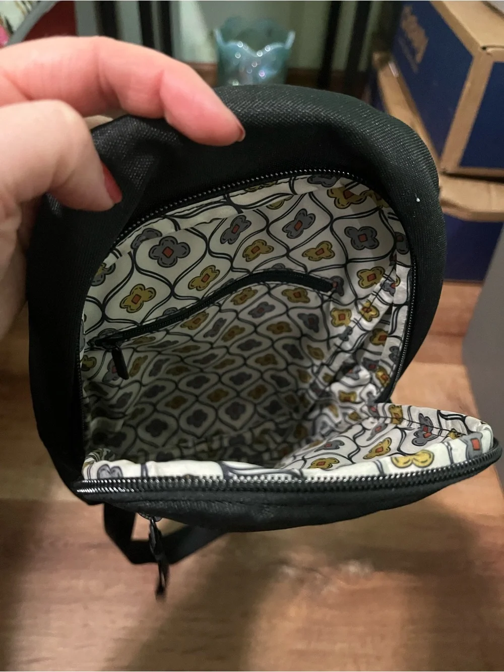 Vera Bradley Sling Crossbody Bag - Picture 2 of 5